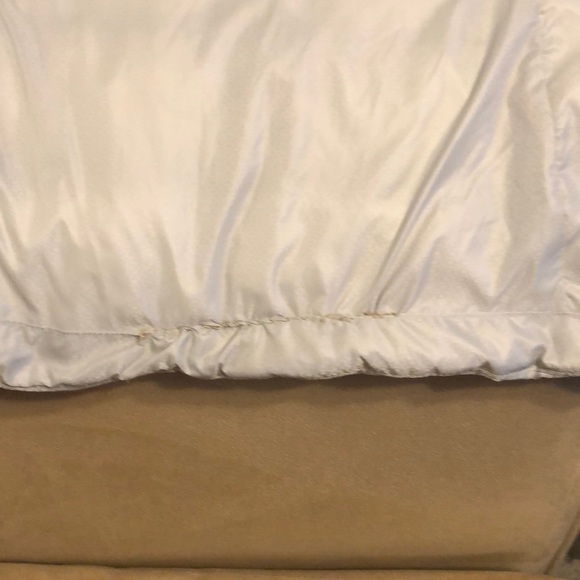 Athleta Downalicious down puffer vest - Picture 6 of 6